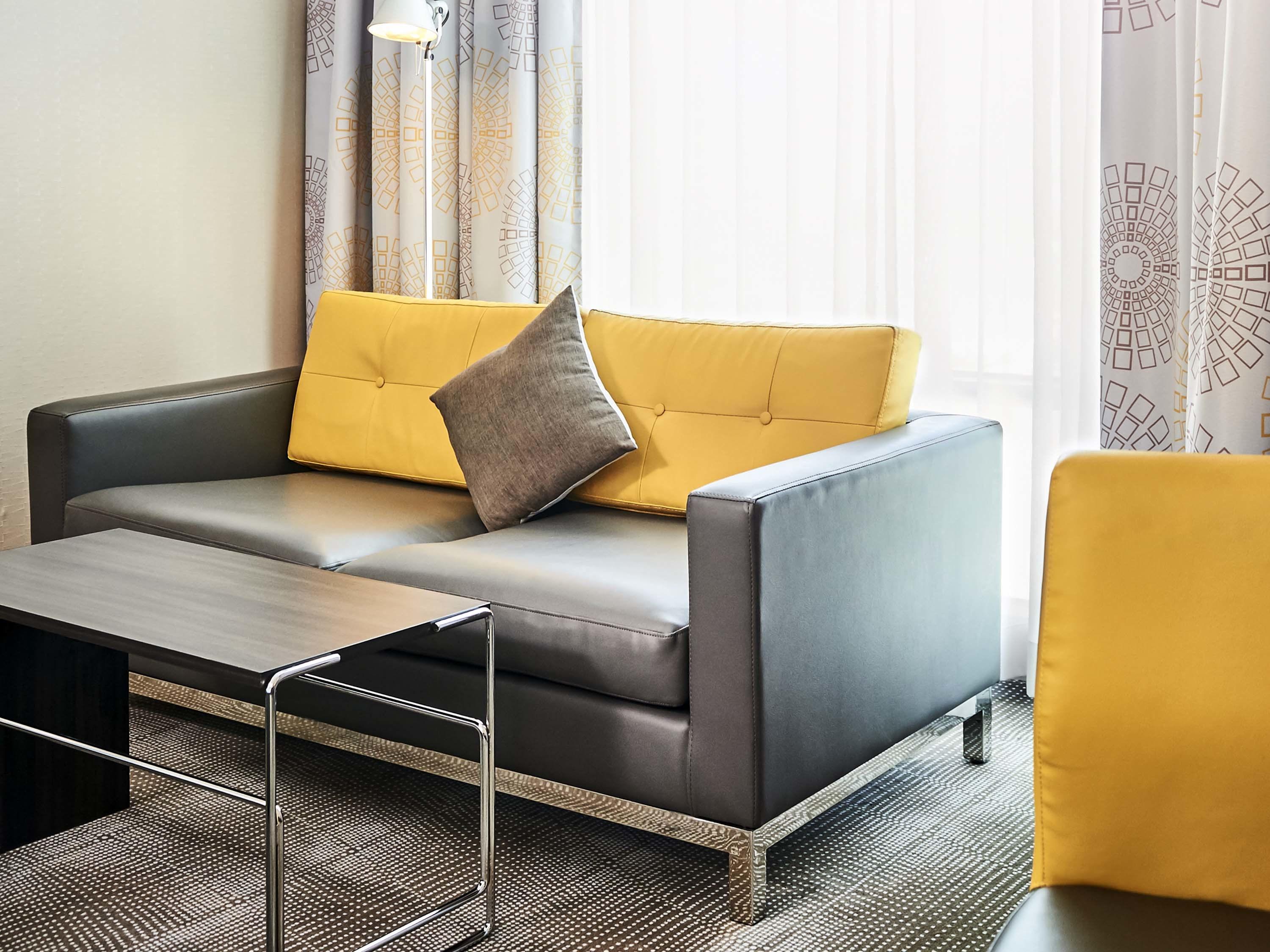 Novotel Toronto North York Экстерьер фото