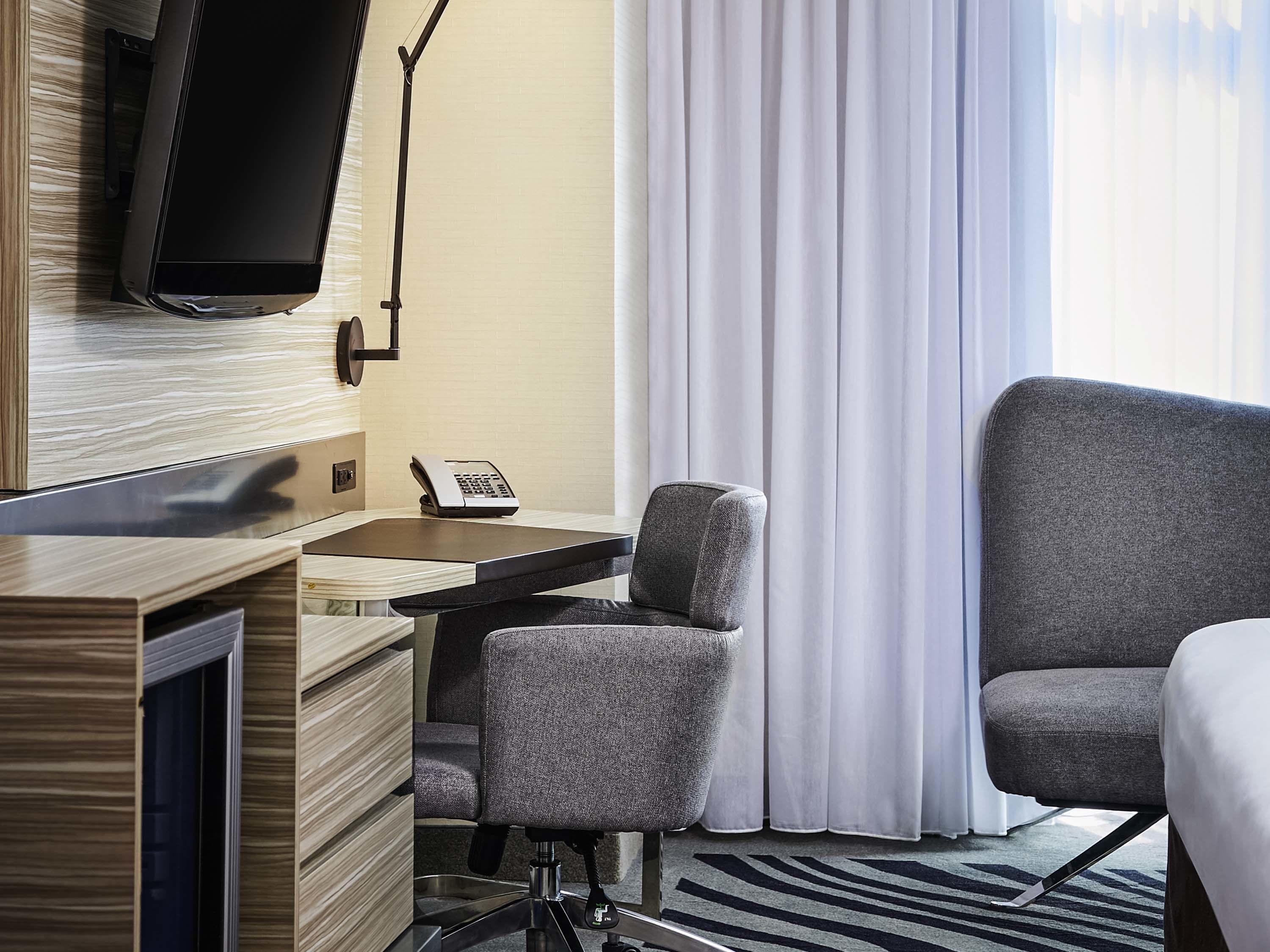 Novotel Toronto North York Экстерьер фото