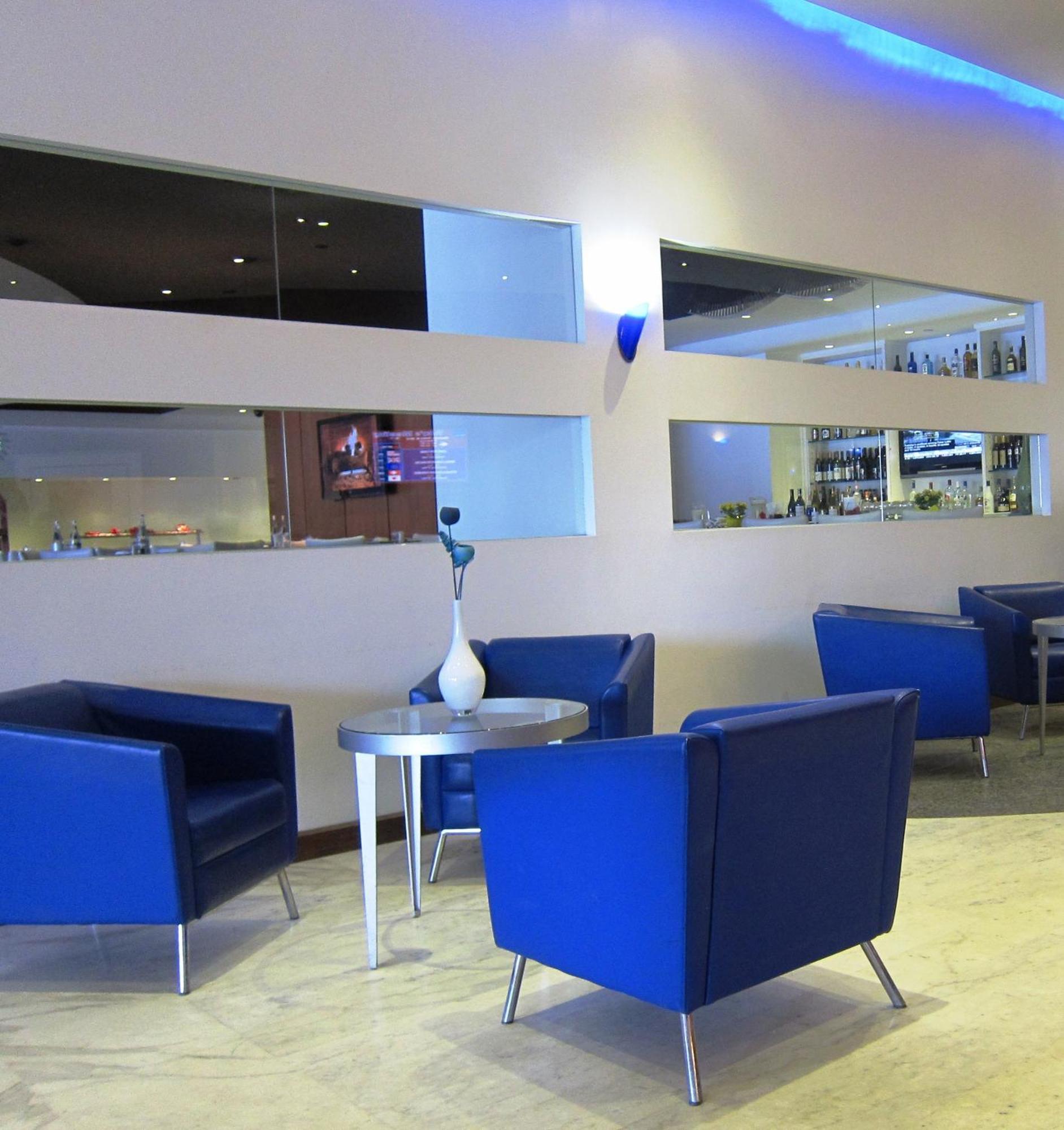 Novotel Toronto North York Экстерьер фото