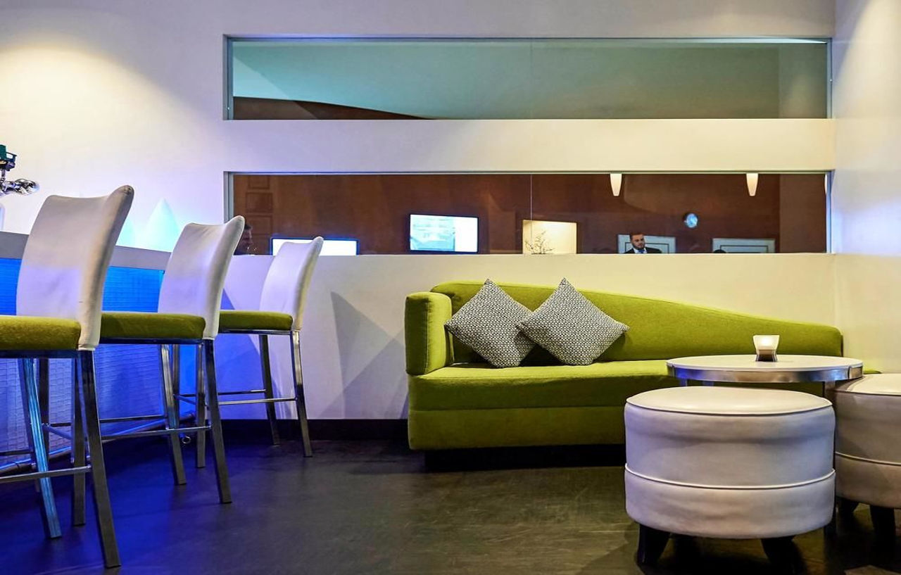 Novotel Toronto North York Экстерьер фото